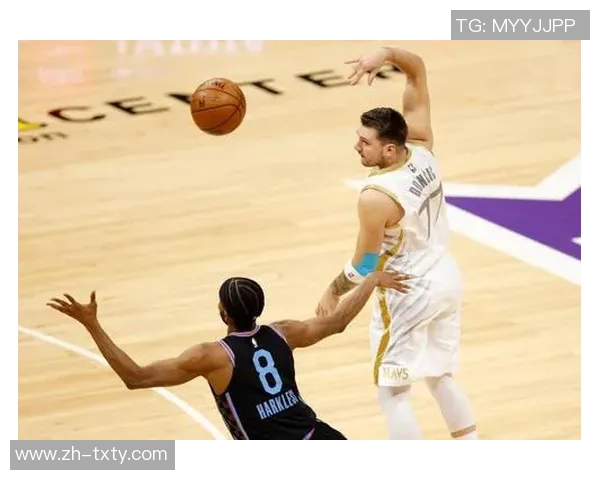 克尼佩尔下半场发力却三分失准11投5中仅得12分4篮板表现平平