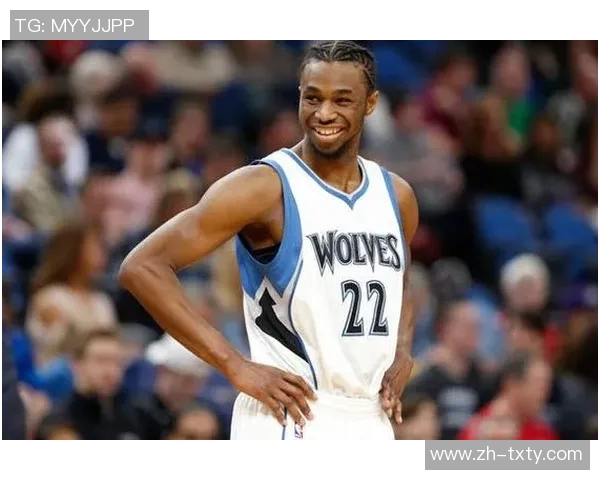 维金斯盛赞鲍威尔展现统治力称其为非凡天才球员的典范